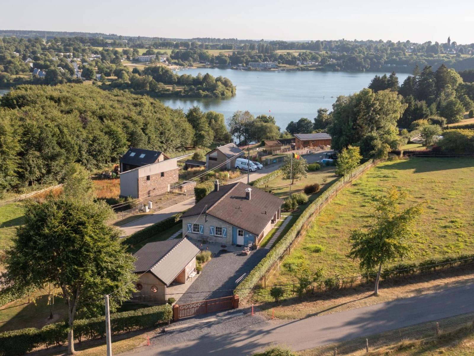 Lac Achette Au Lac Bütgenbach Exterior foto